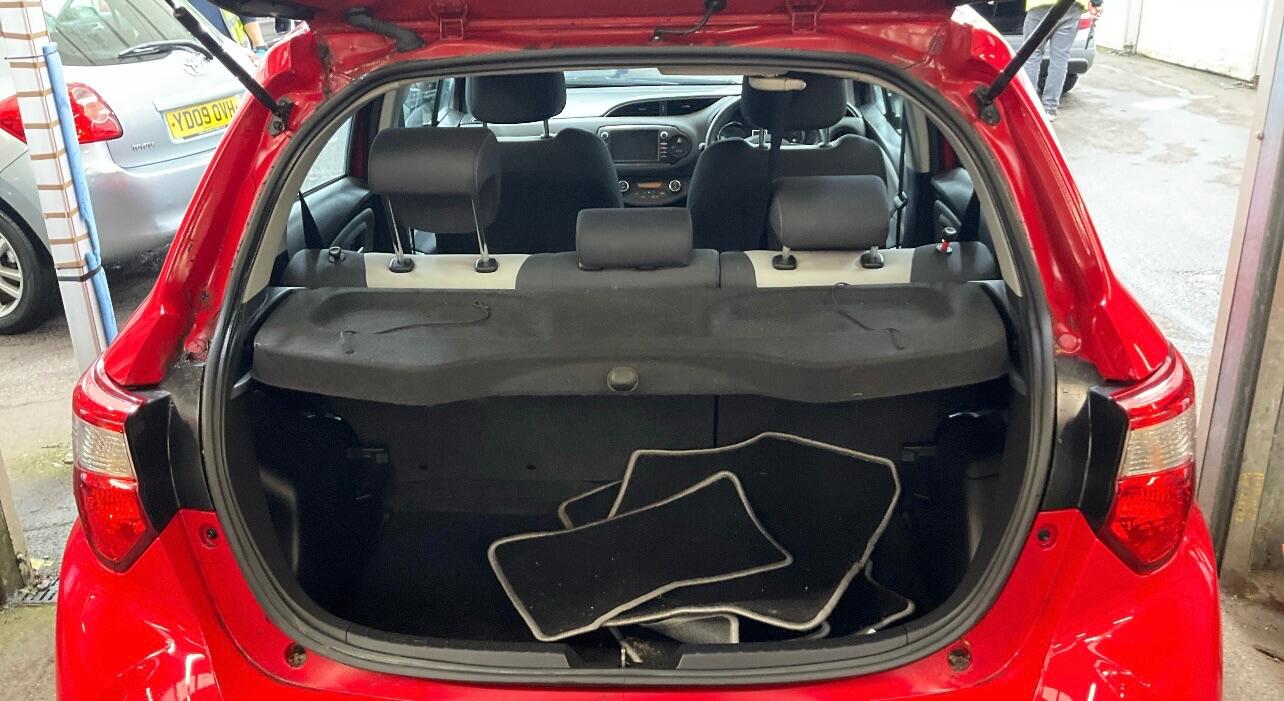 Used Toyota Yaris 2018 for sale - 76485788: Photo 11