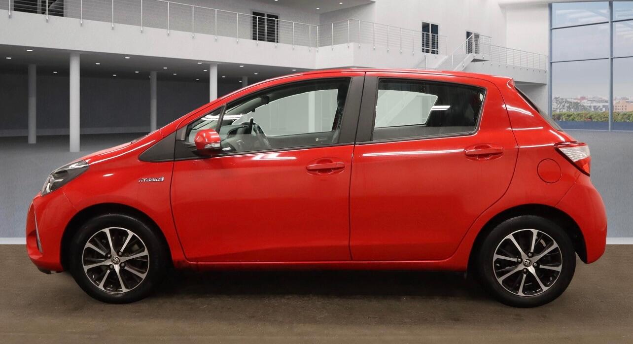 Used Toyota Yaris 2018 for sale - 76485788: Photo 4