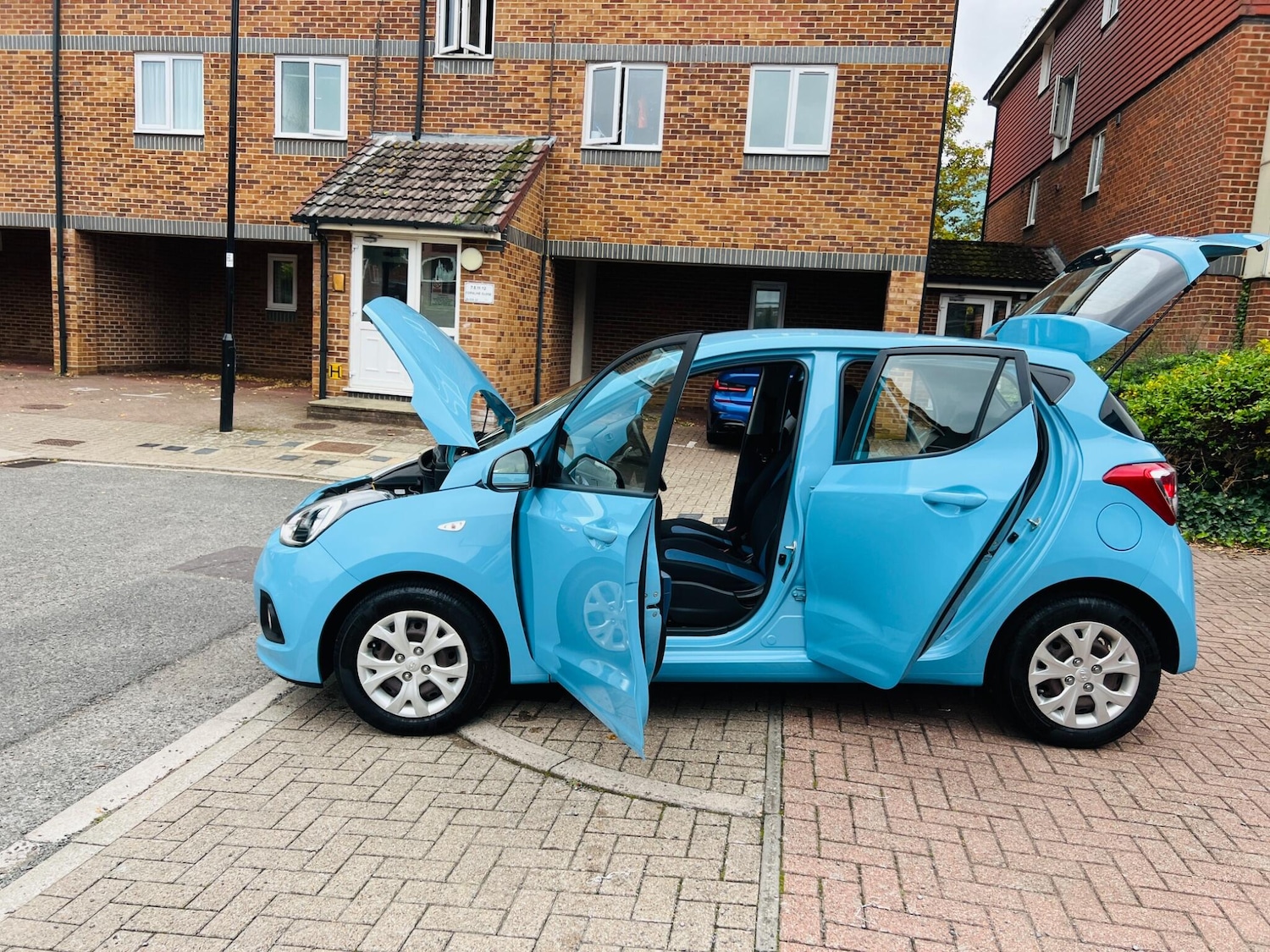 Used Hyundai i10 2014 for sale - 76486842: Photo 14