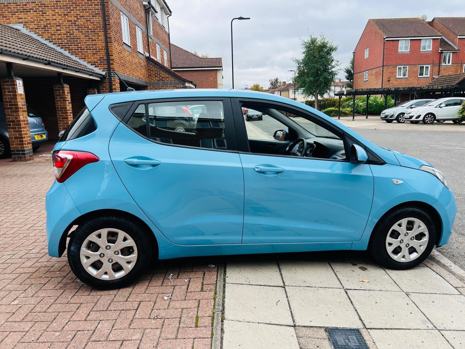 Used Hyundai i10 2014 for sale - 76486842: Photo 18