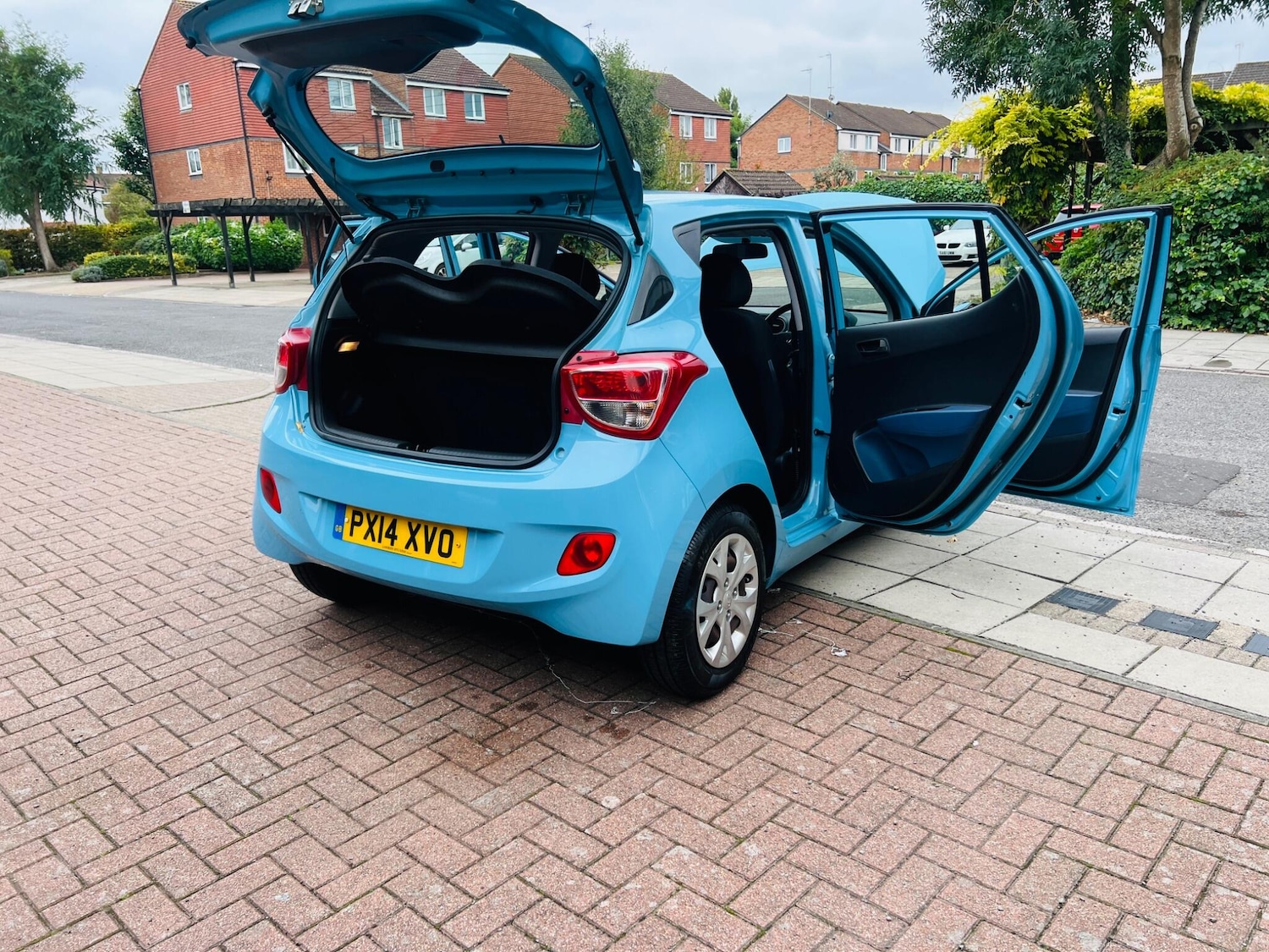 Used Hyundai i10 2014 for sale - 76486842: Photo 19