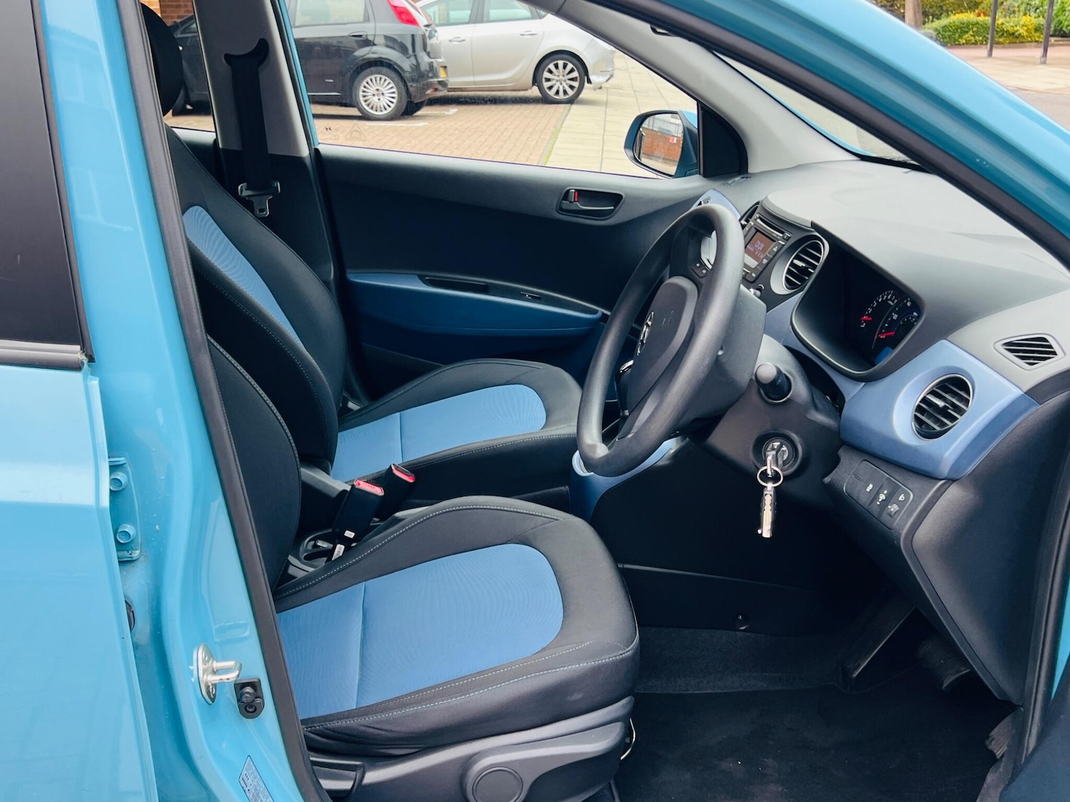 Used Hyundai i10 2014 for sale - 76486842: Photo 24