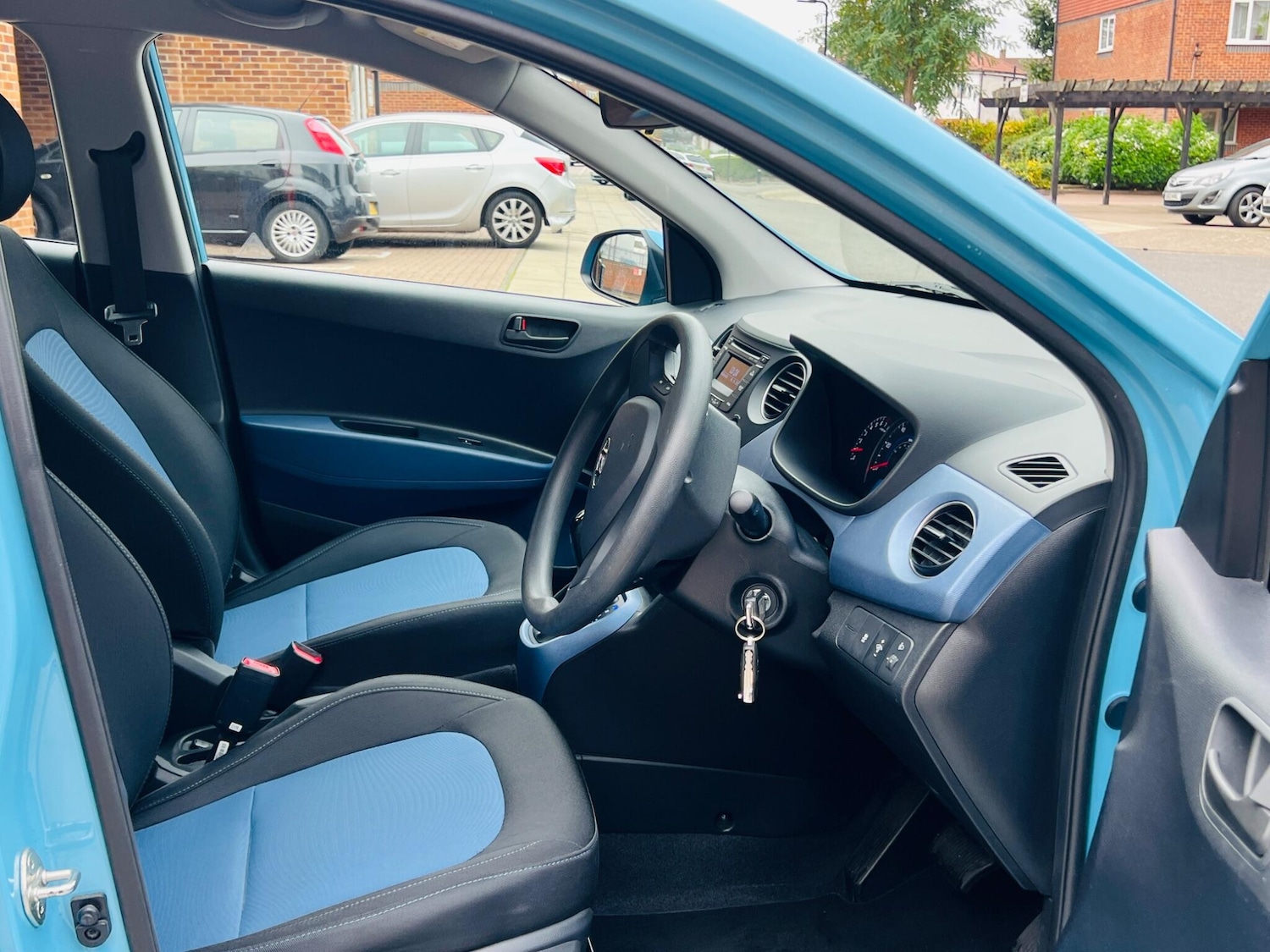 Used Hyundai i10 2014 for sale - 76486842: Photo 25