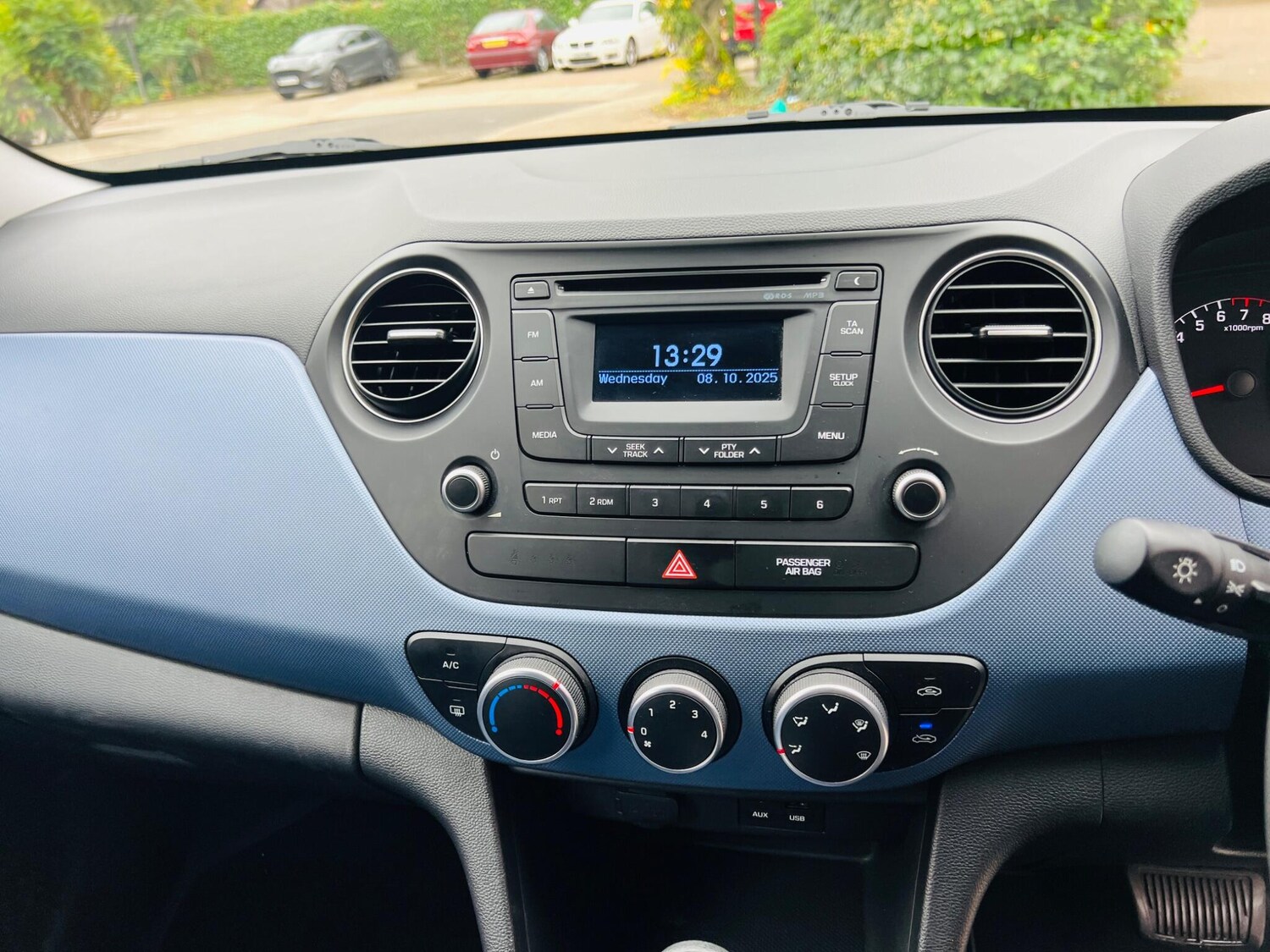 Used Hyundai i10 2014 for sale - 76486842: Photo 33