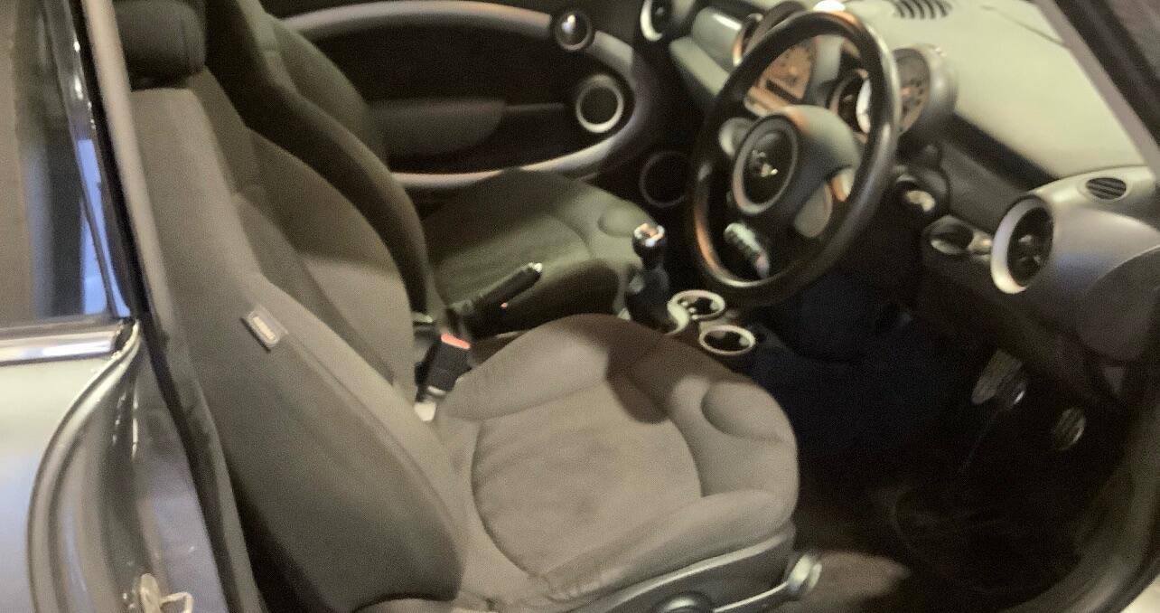 Used MINI Hatch 2009 for sale - 76935805: Photo 9