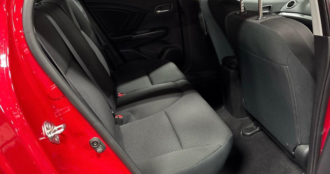 Used Honda Civic for sale - 76671697: Photo 8