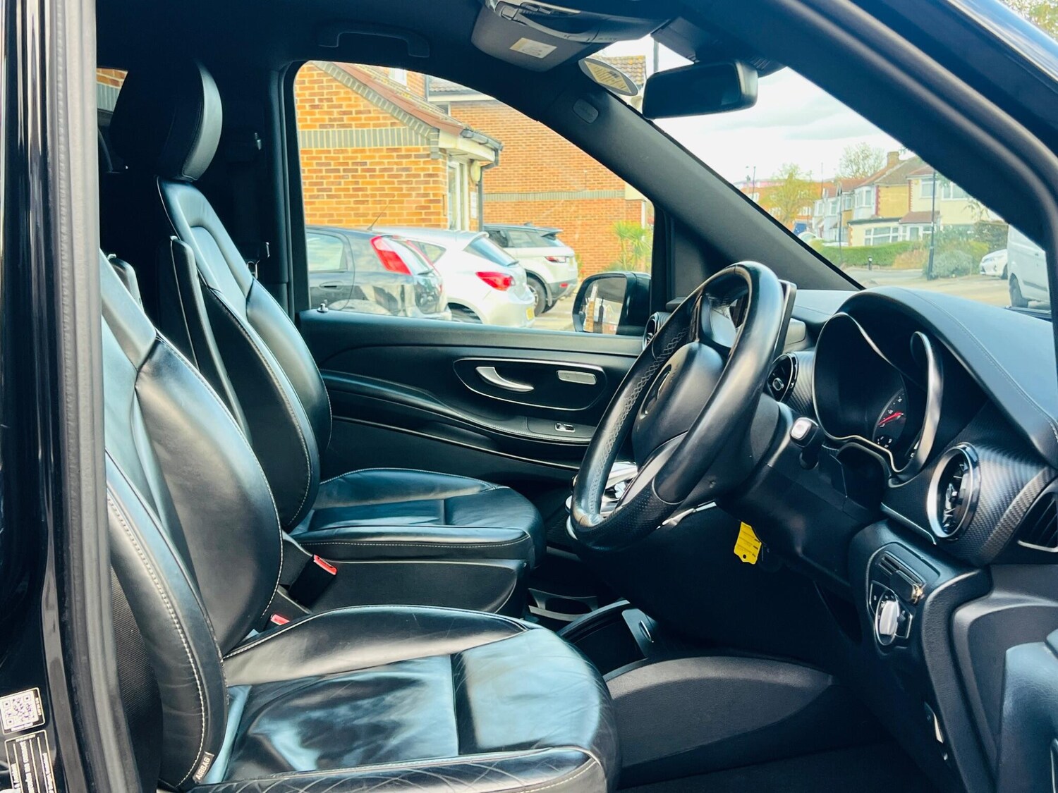 Used Mercedes-Benz V-Class 2019 for sale - 76486863: Photo 28