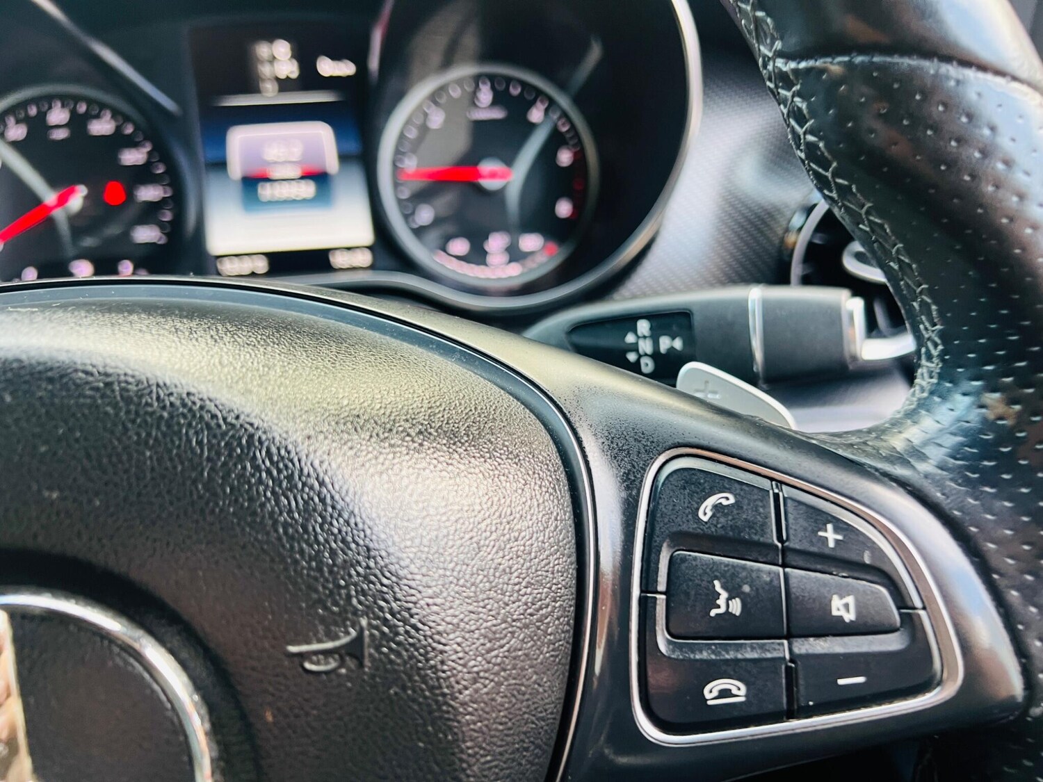 Used Mercedes-Benz V-Class 2019 for sale - 76486863: Photo 35