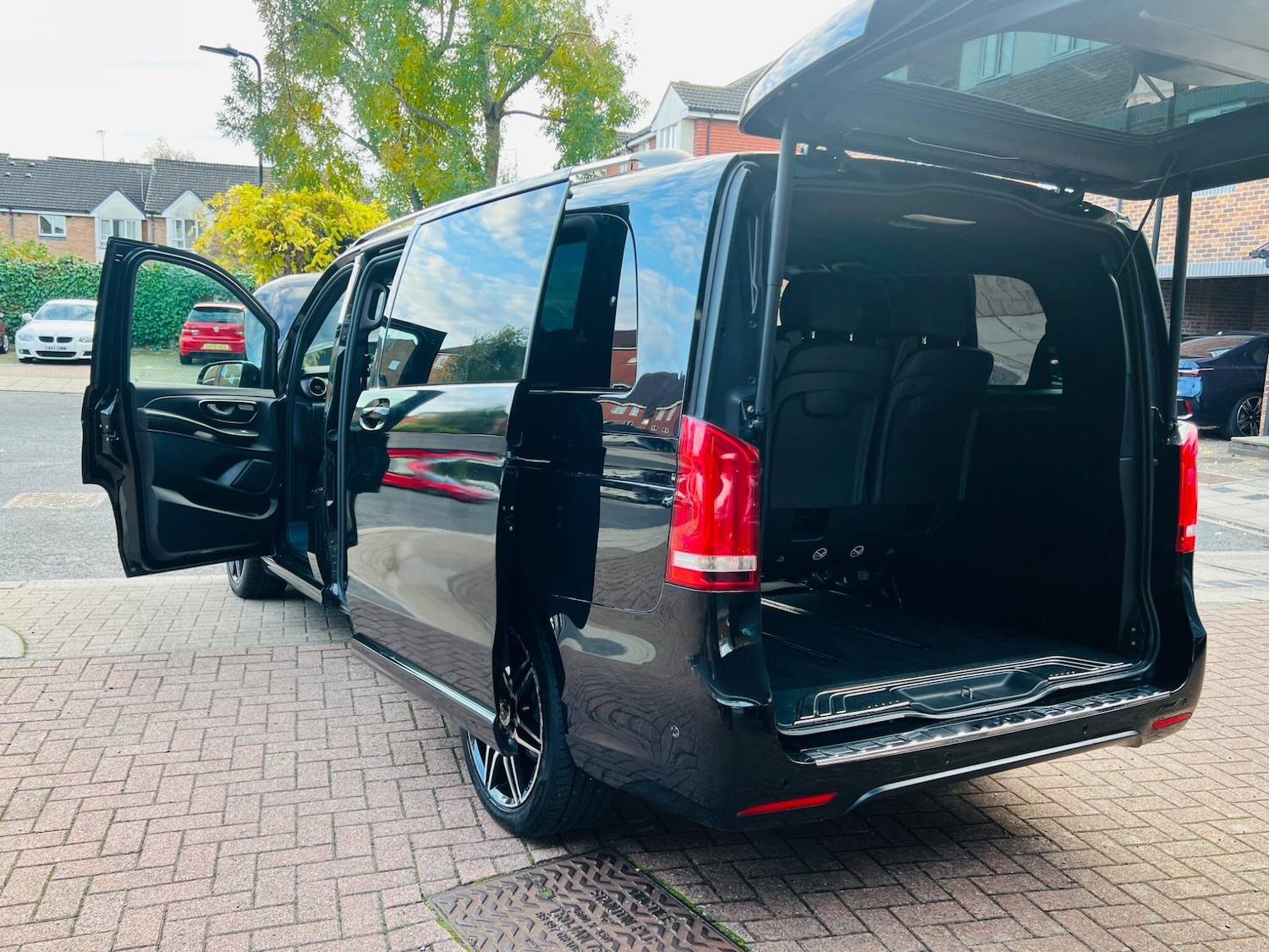 Used Mercedes-Benz V-Class 2019 for sale - 76486863: Photo 5