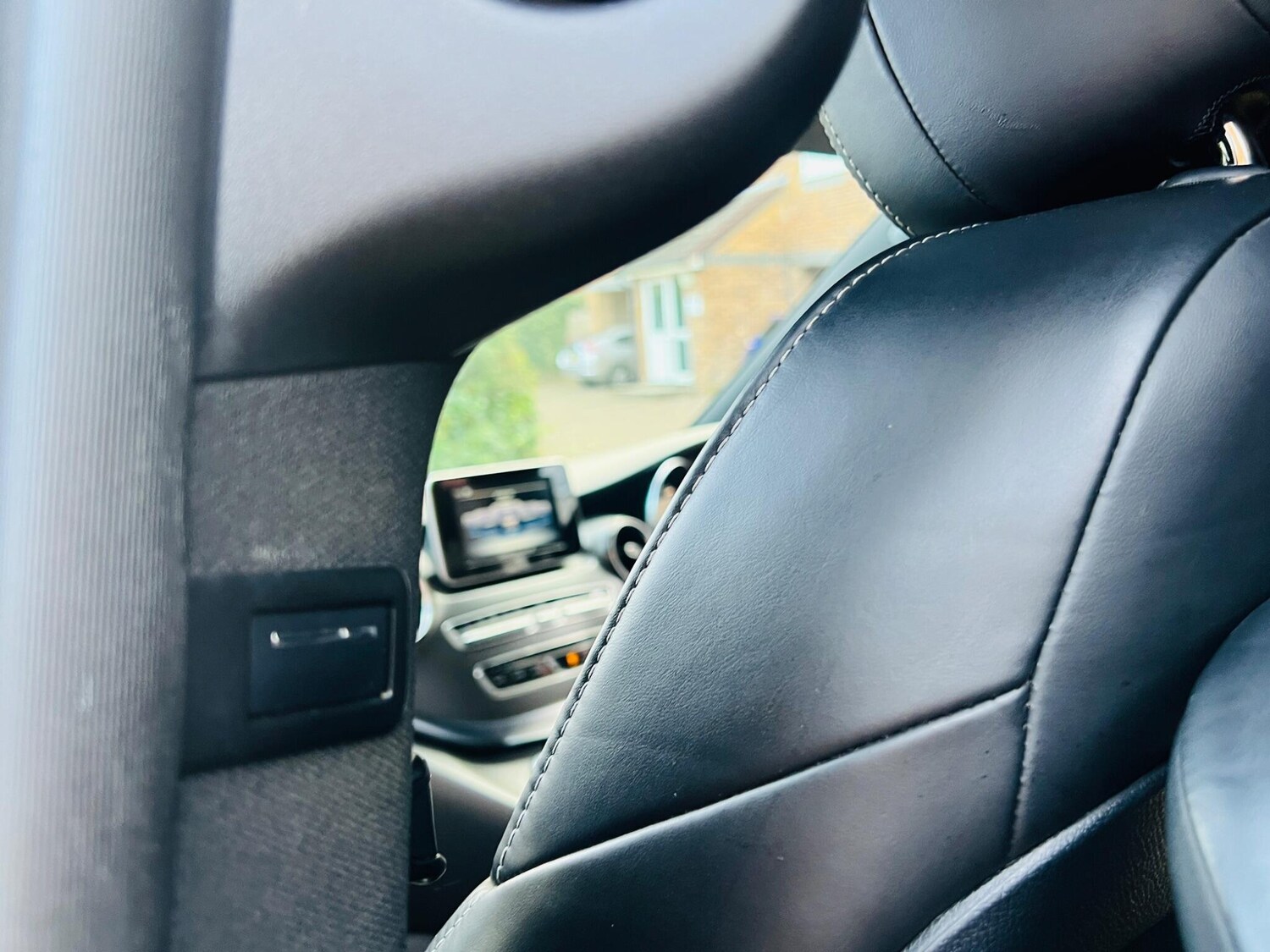 Used Mercedes-Benz V-Class 2019 for sale - 76486863: Photo 58