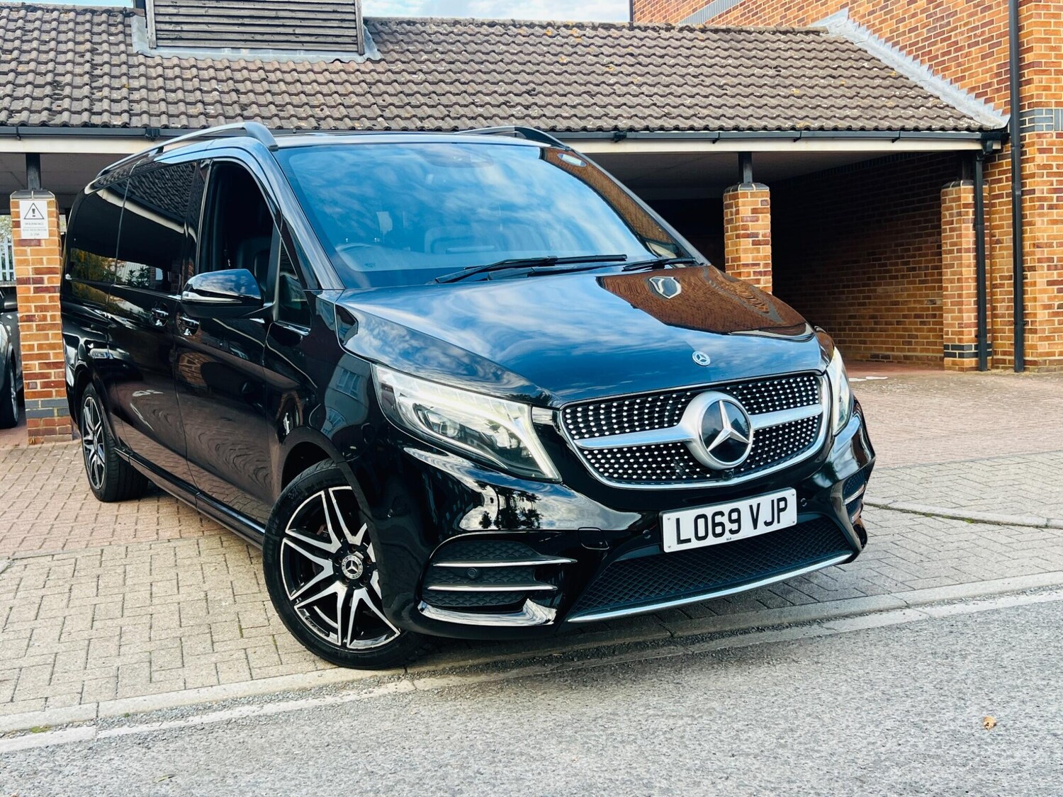 Used Mercedes-Benz V-Class 2019 for sale - 76486863: Photo 9