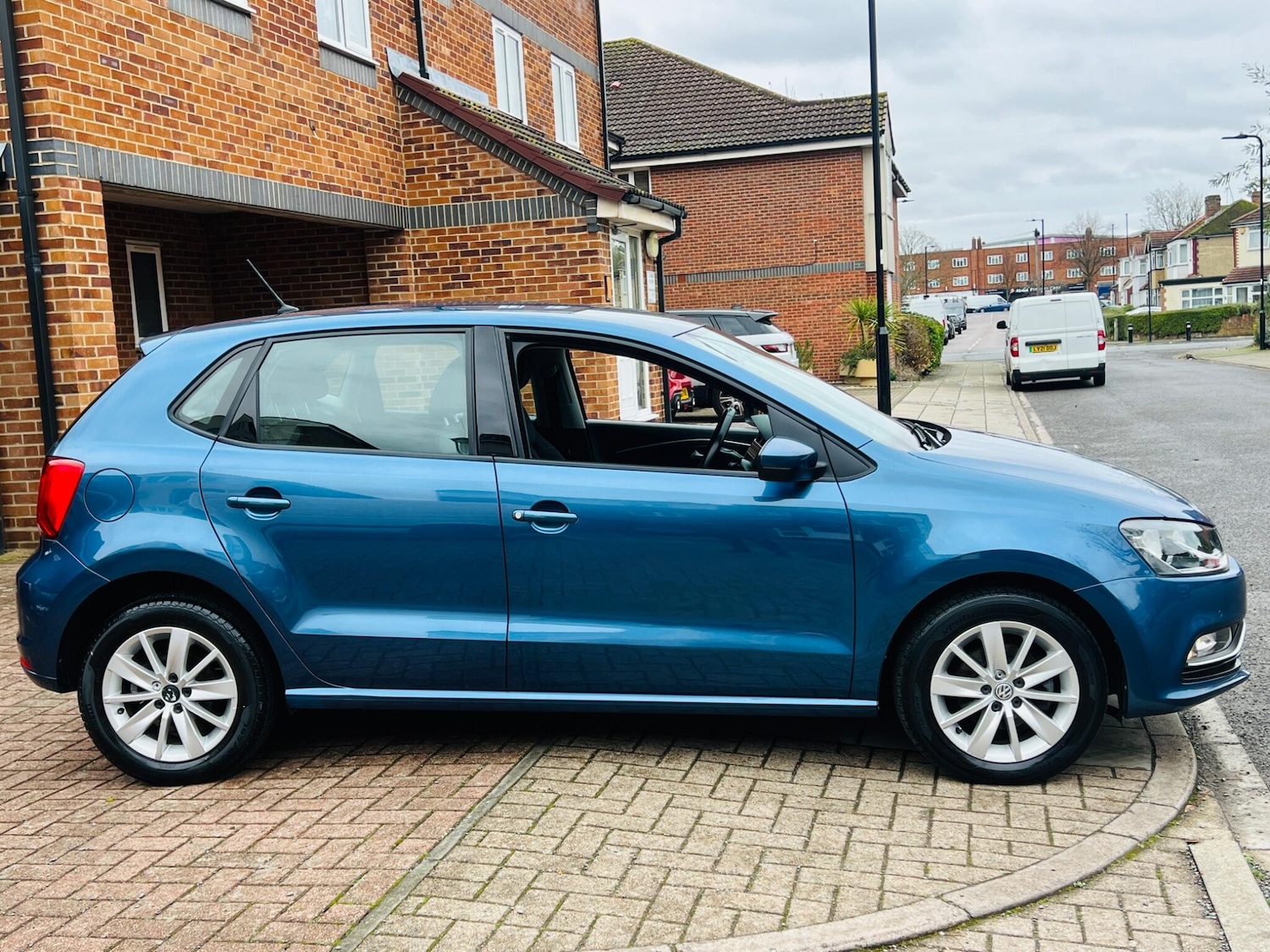 Used Volkswagen Polo for sale - 77017184: Photo 23