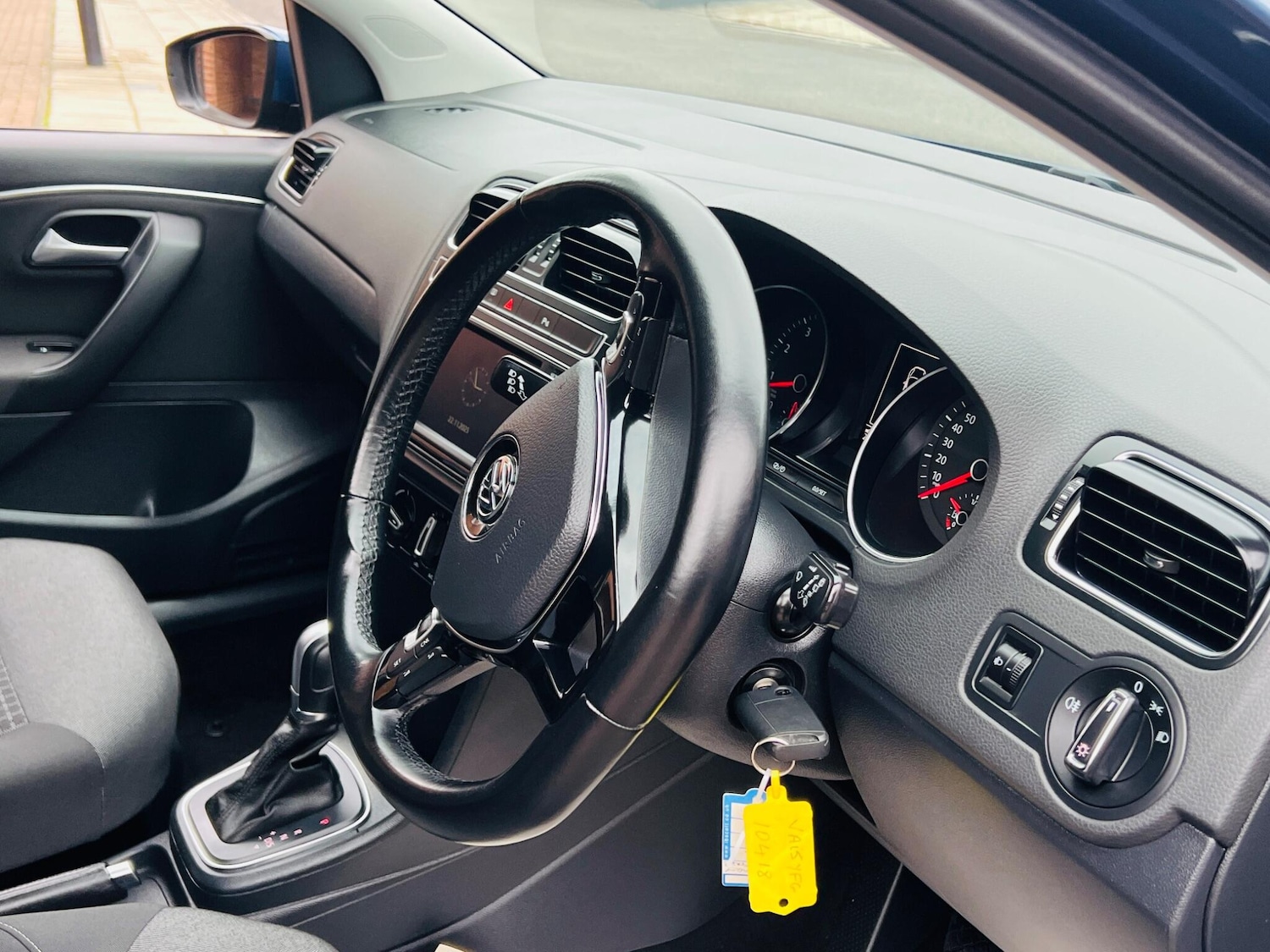 Used Volkswagen Polo for sale - 77017184: Photo 32