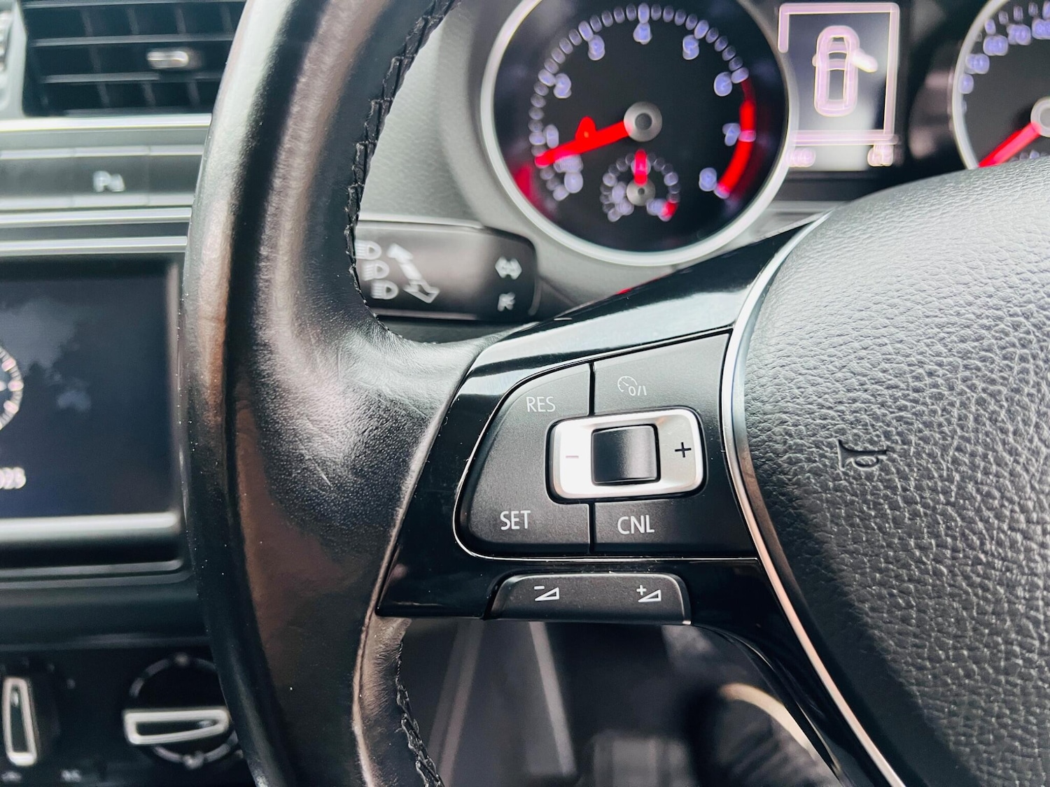 Used Volkswagen Polo for sale - 77017184: Photo 40