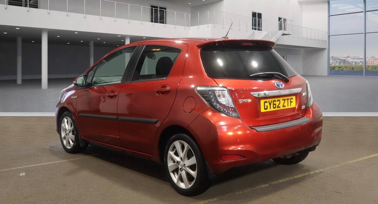 Used Toyota Yaris 2013 for sale - 77015971: Photo 3