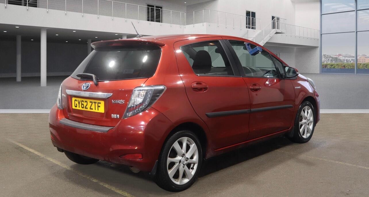 Used Toyota Yaris 2013 for sale - 77015971: Photo 4