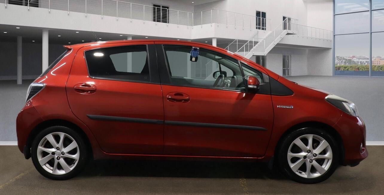 Used Toyota Yaris 2013 for sale - 77015971: Photo 5