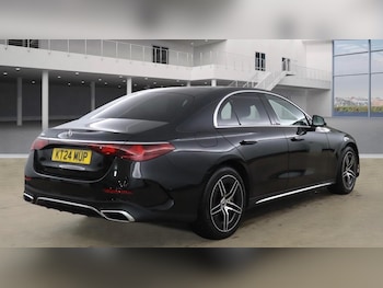 Used Mercedes-Benz E Class 2024 for sale - 76996794: Photo