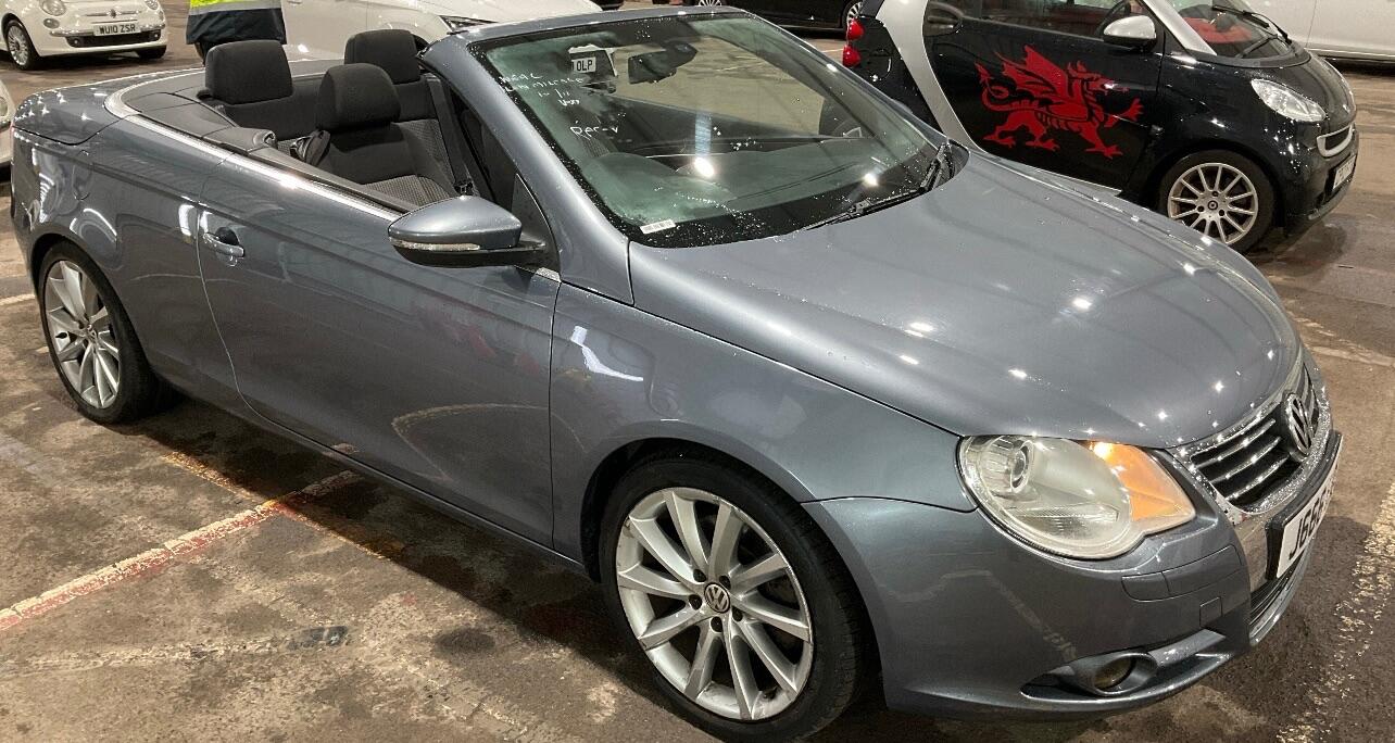 Used Volkswagen EOS 2010 for sale - 76592828: Photo 5