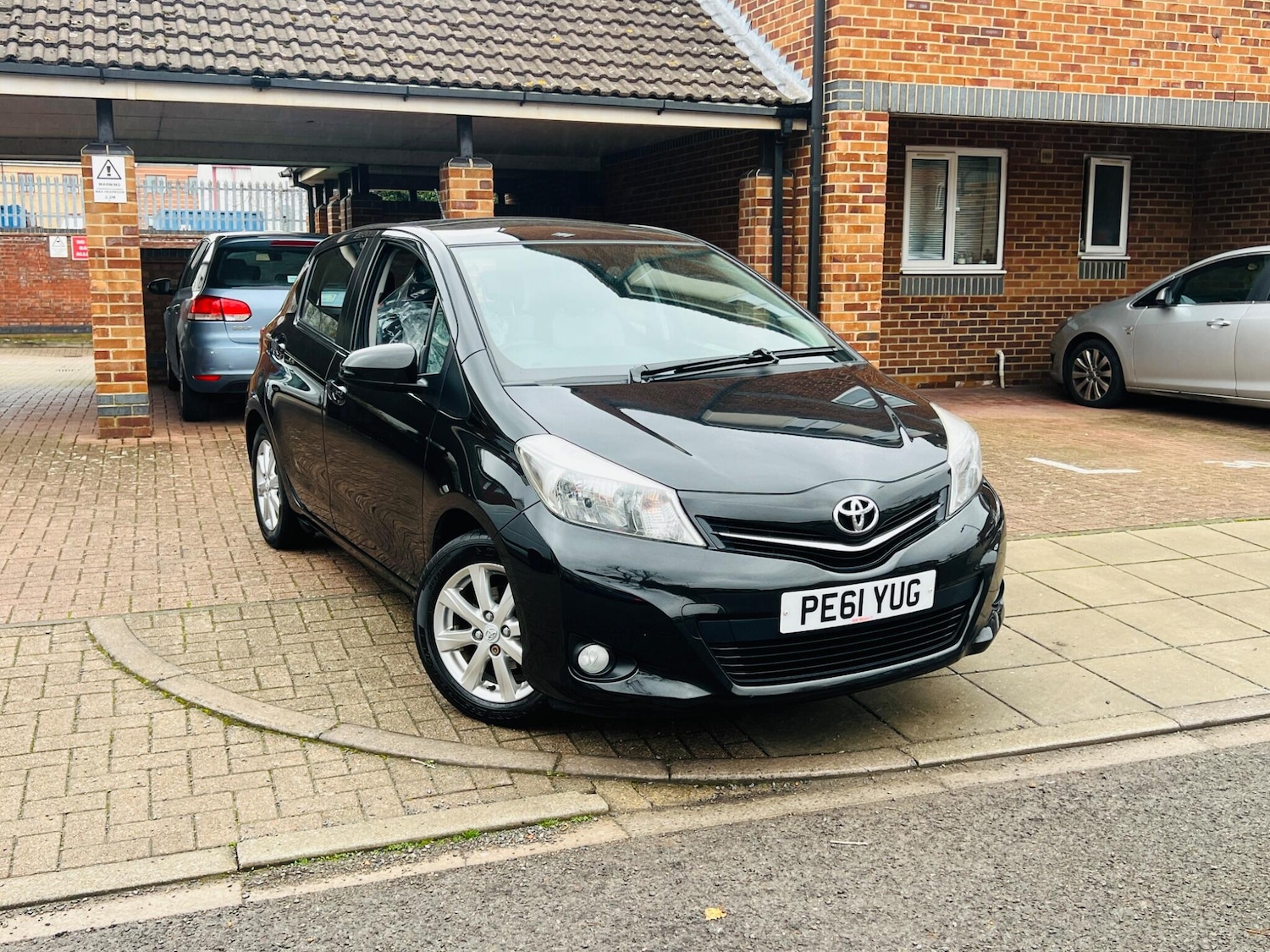 Used Toyota Yaris 2011 for sale - 76866060: Photo 11