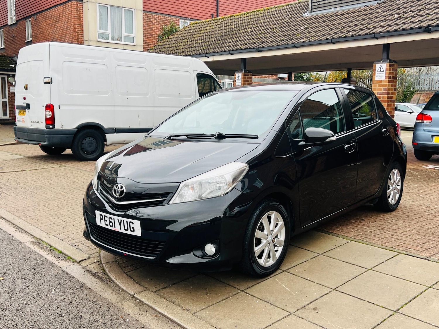 Used Toyota Yaris 2011 for sale - 76866060: Photo 12