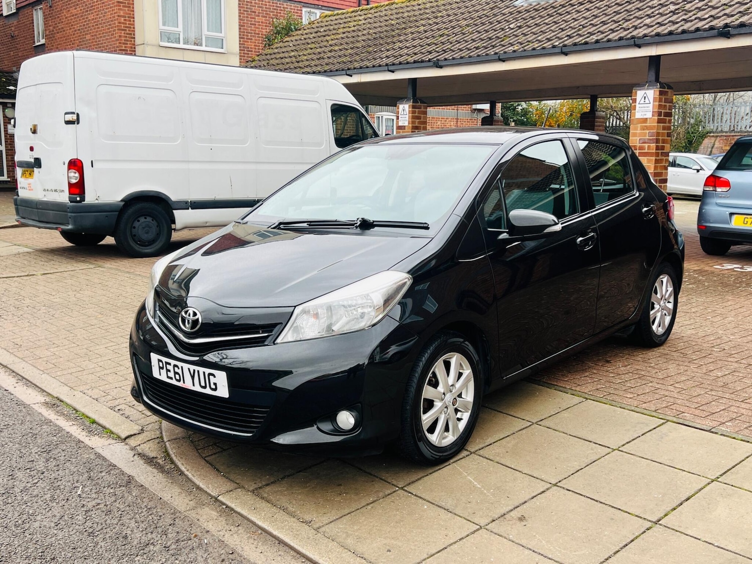 Used Toyota Yaris 2011 for sale - 76866060: Photo 13