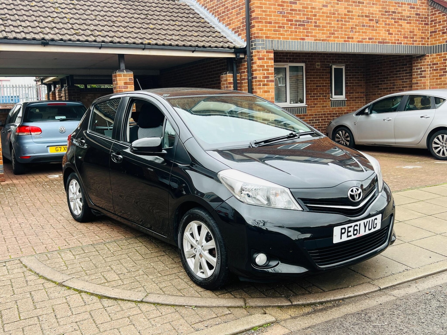 Used Toyota Yaris 2011 for sale - 76866060: Photo 7