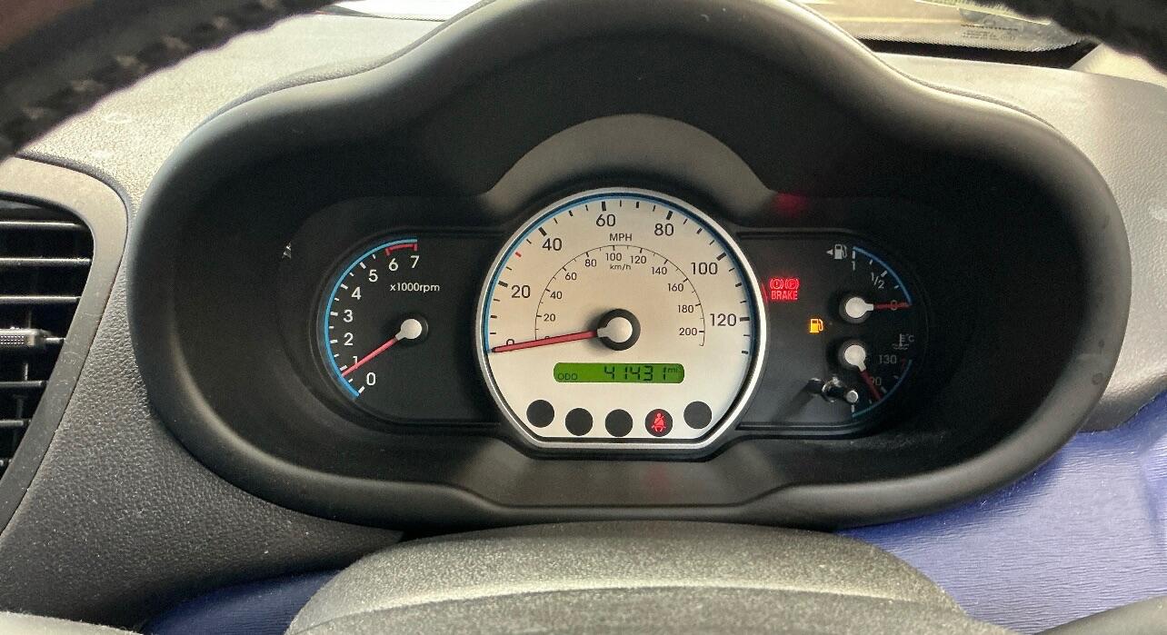 Used Hyundai i10 2010 for sale - 76866428: Photo 10