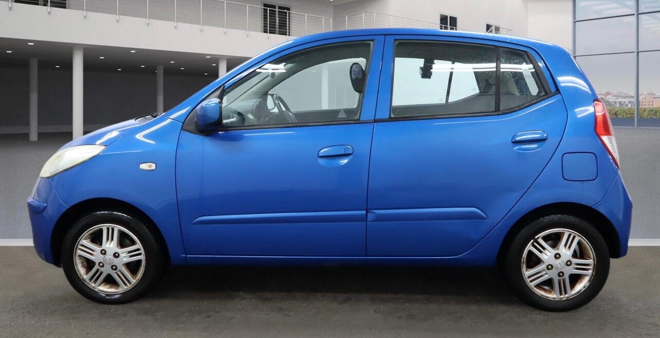Used Hyundai i10 2010 for sale - 76866428: Photo 4