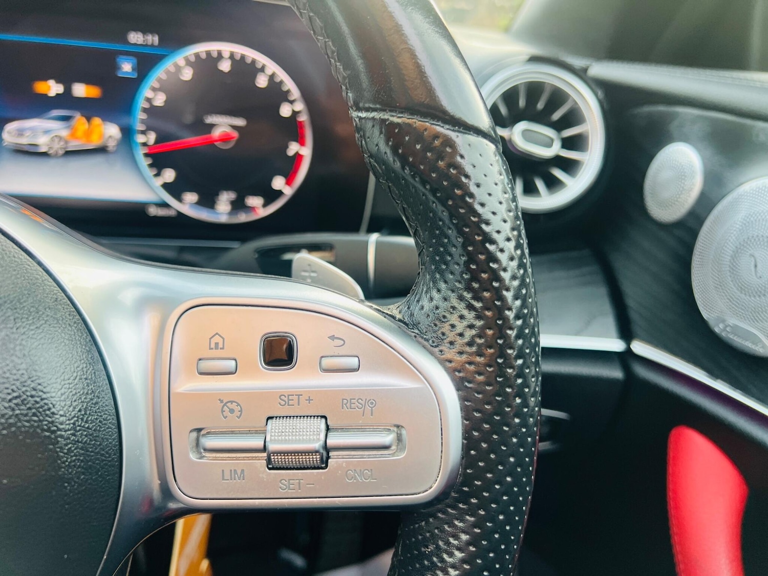 Used Mercedes-Benz E Class 2020 for sale - 76912909: Photo 42