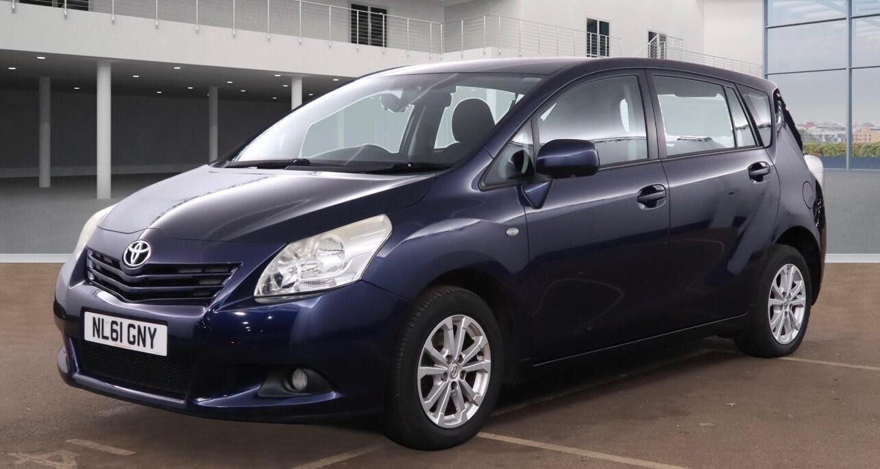 Used Toyota Verso 2012 for sale - 76632840: Photo 2