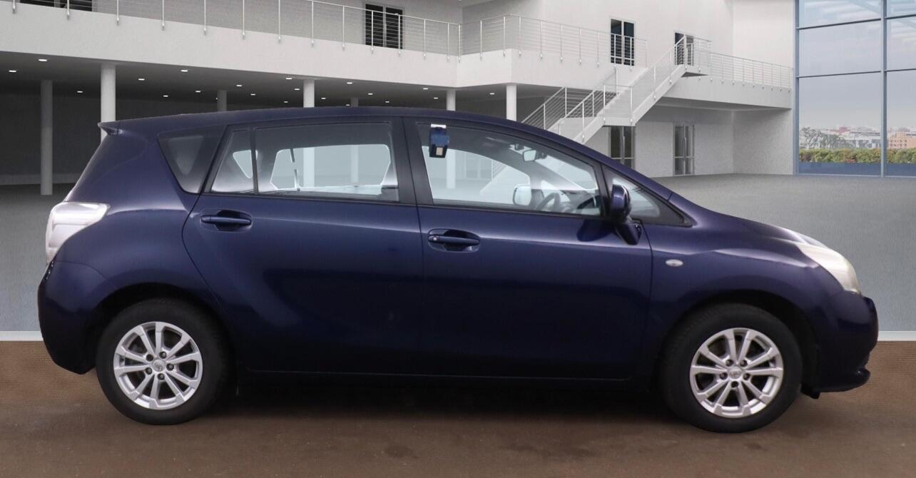 Used Toyota Verso 2012 for sale - 76632840: Photo 5