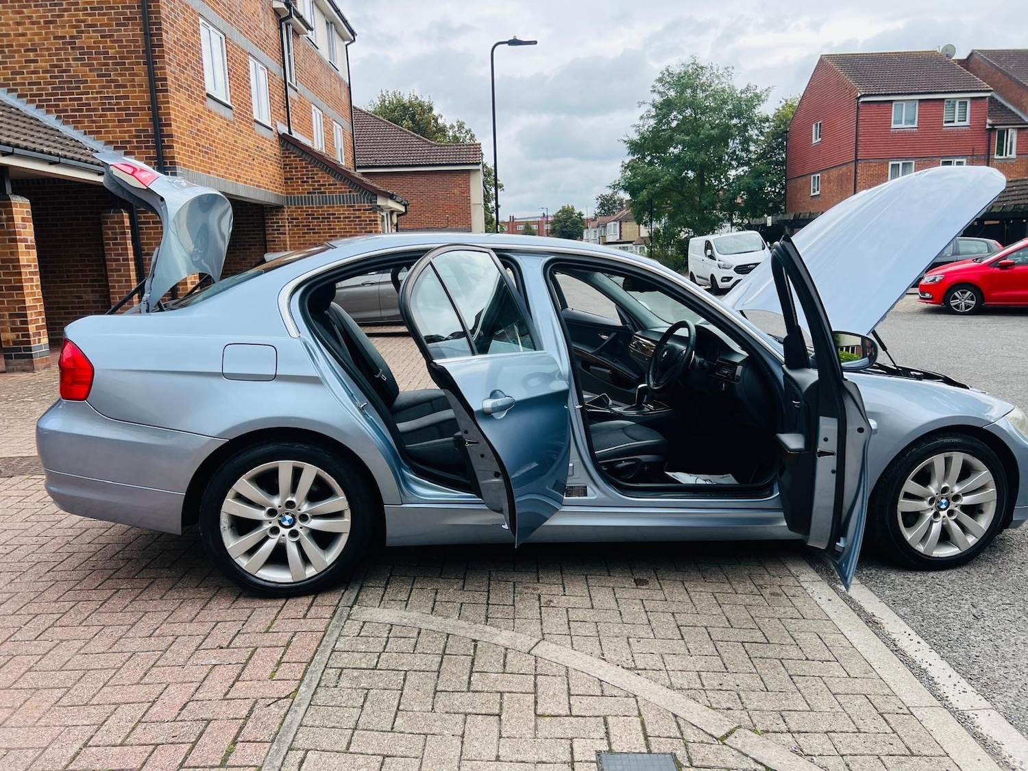 Used BMW 3 Series 2010 for sale - 76486838: Photo 18