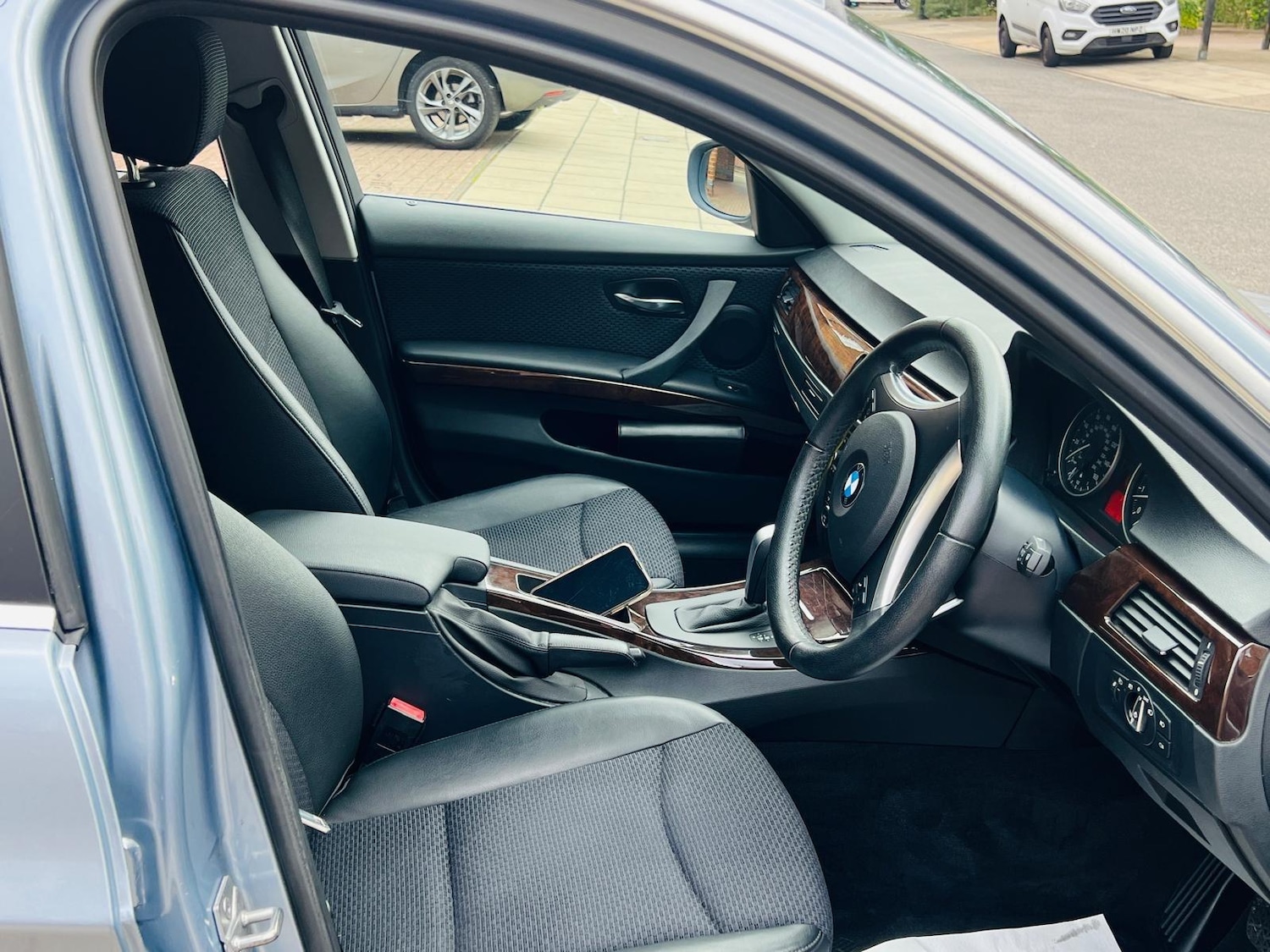 Used BMW 3 Series 2010 for sale - 76486838: Photo 23