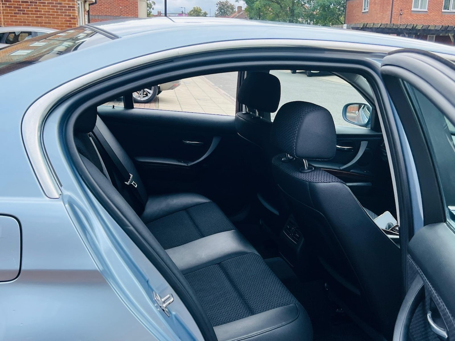 Used BMW 3 Series 2010 for sale - 76486838: Photo 25