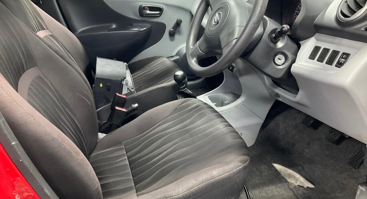 Used Nissan Pixo 2011 for sale - 77052480: Photo 8