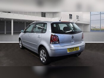 Used Volkswagen Polo 2009 for sale - 77074702: Photo