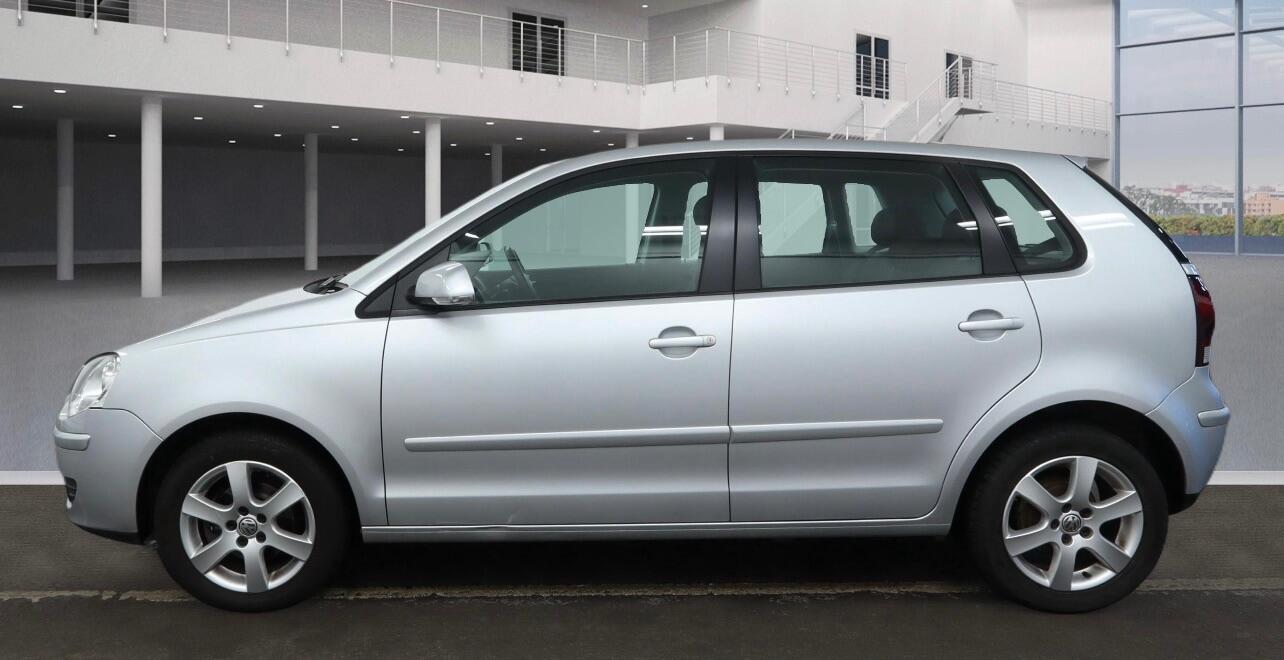 Used Volkswagen Polo for sale - 77074702: Photo 6