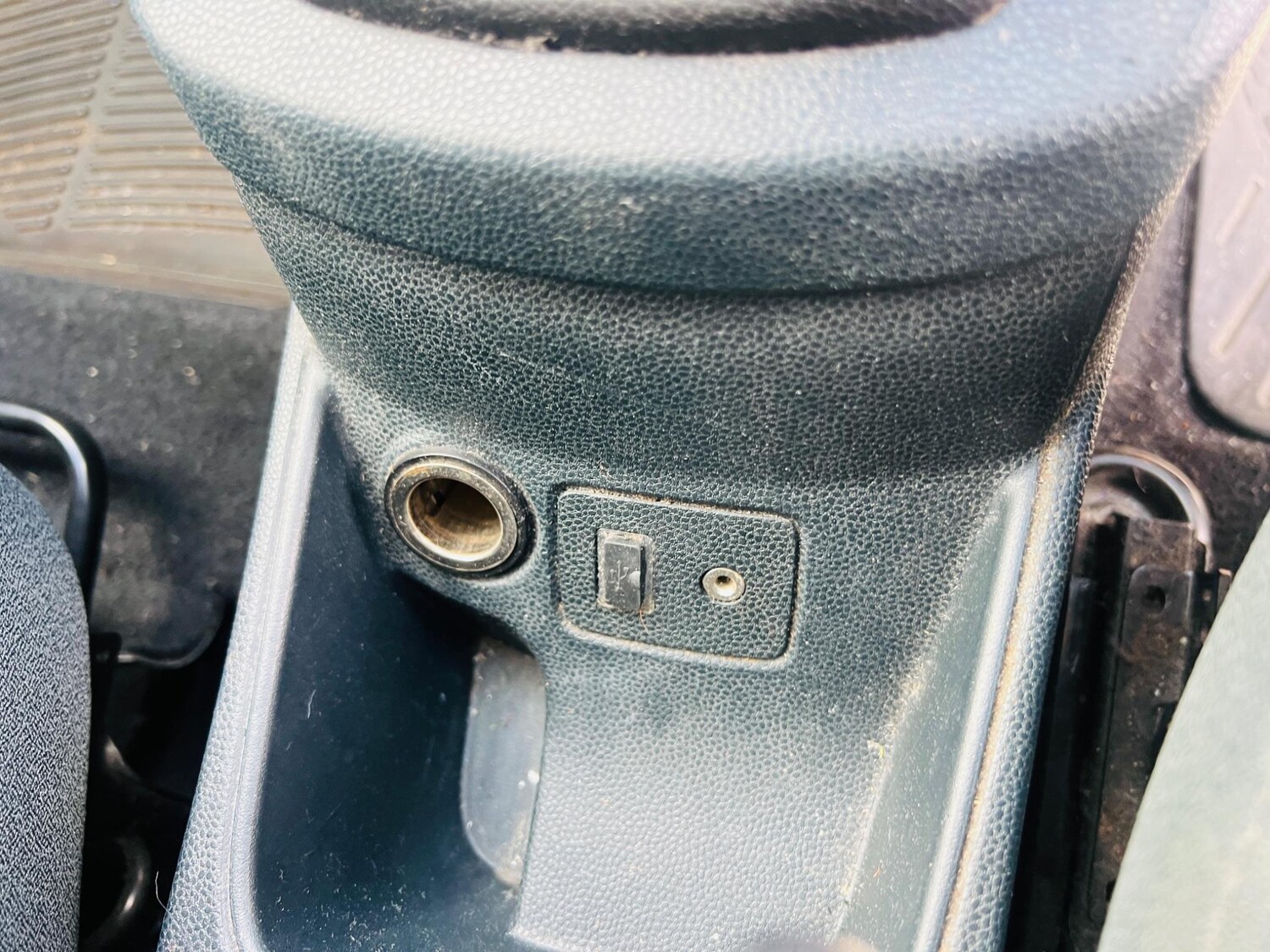 Used Ford Fiesta 2011 for sale - 76486865: Photo 11