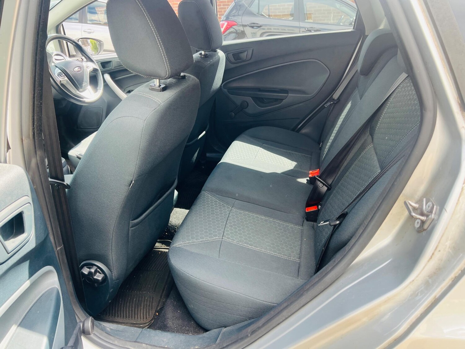 Used Ford Fiesta 2011 for sale - 76486865: Photo 6