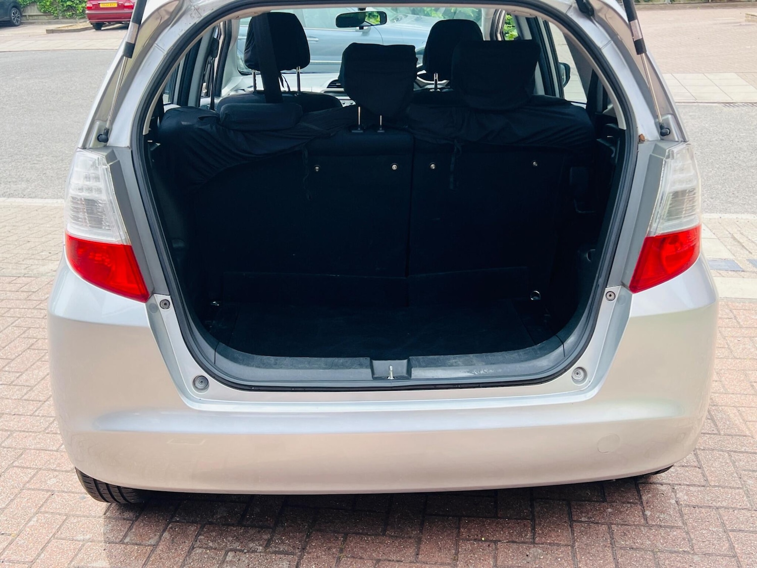 Used Honda Jazz 2009 for sale - 76701289: Photo 29