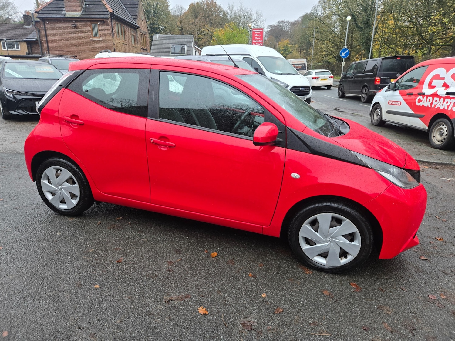Used Toyota AYGO 2015 for sale - 76564955: Photo 11