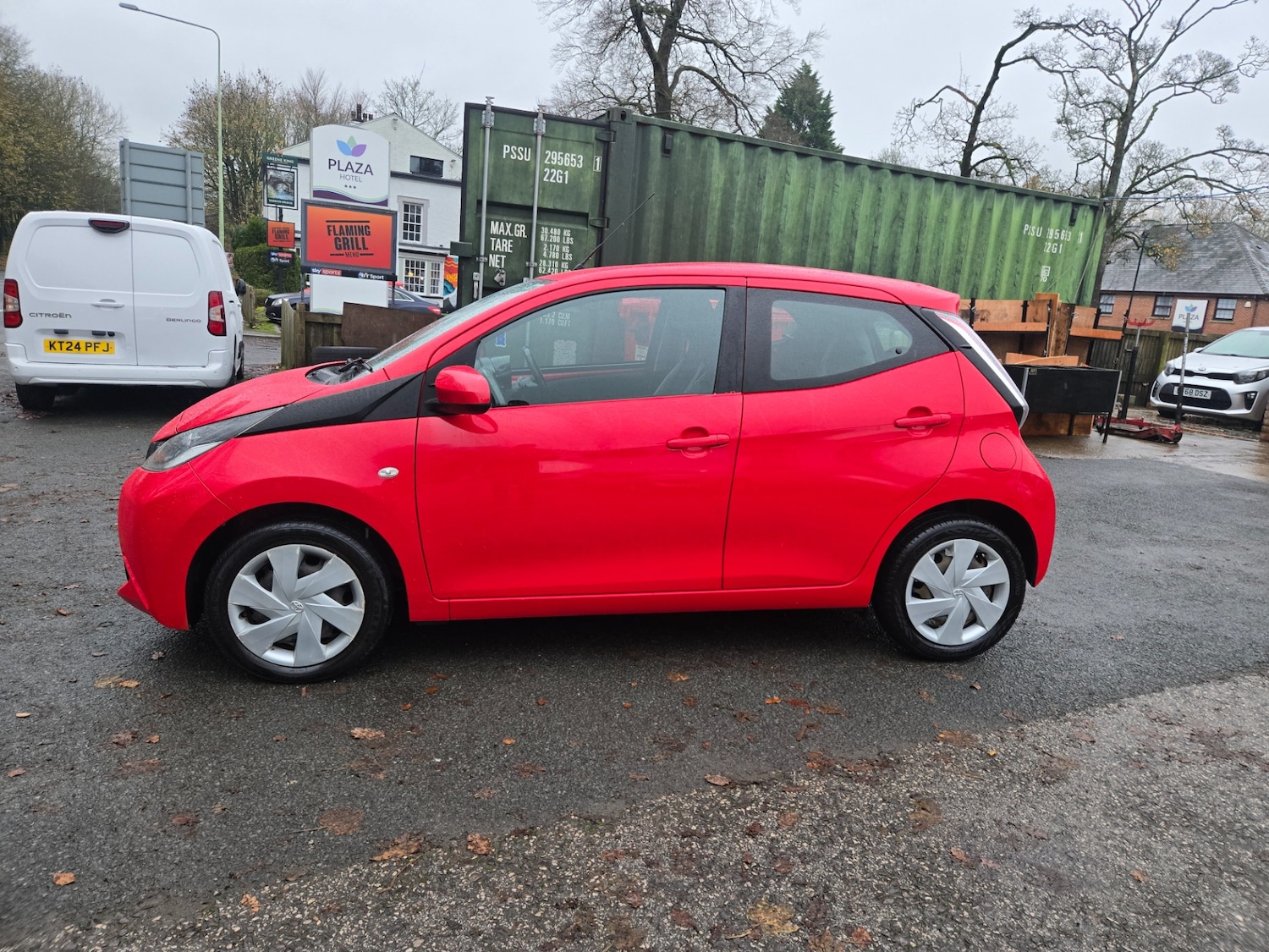 Used Toyota AYGO 2015 for sale - 76564955: Photo 4