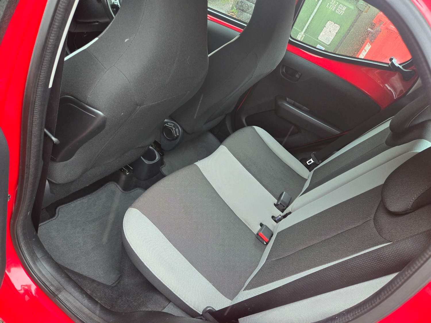 Used Toyota AYGO 2015 for sale - 76564955: Photo 6