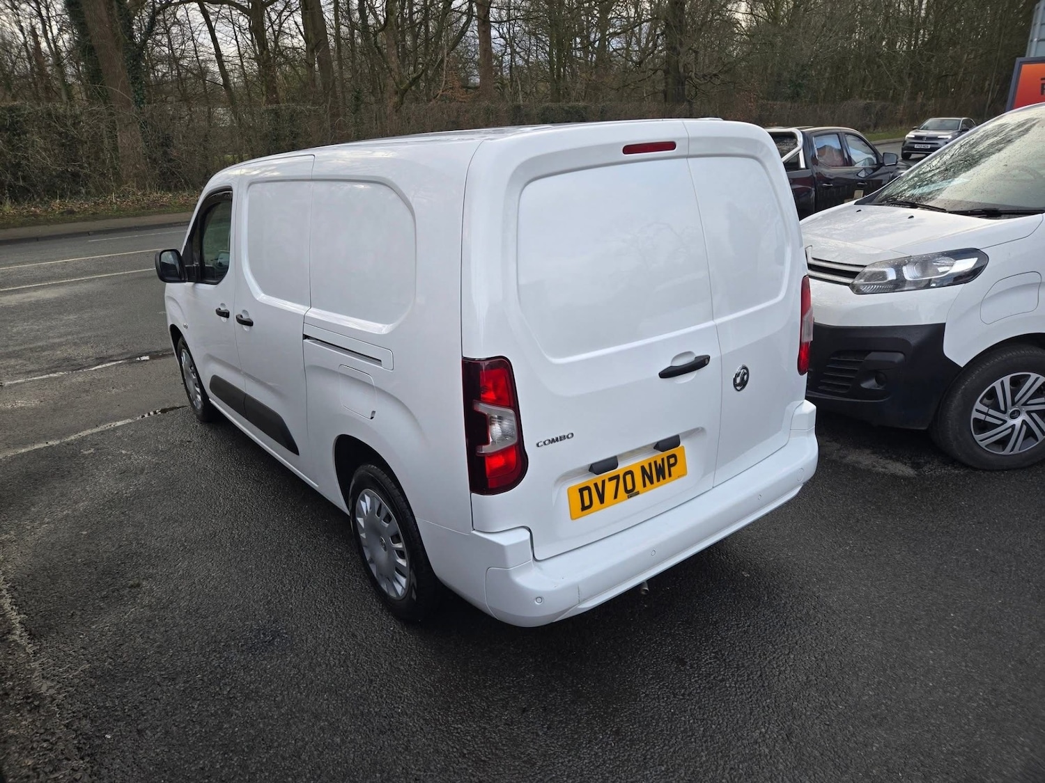 Used Vauxhall Combo 2020 for sale - 76881625: Photo 2