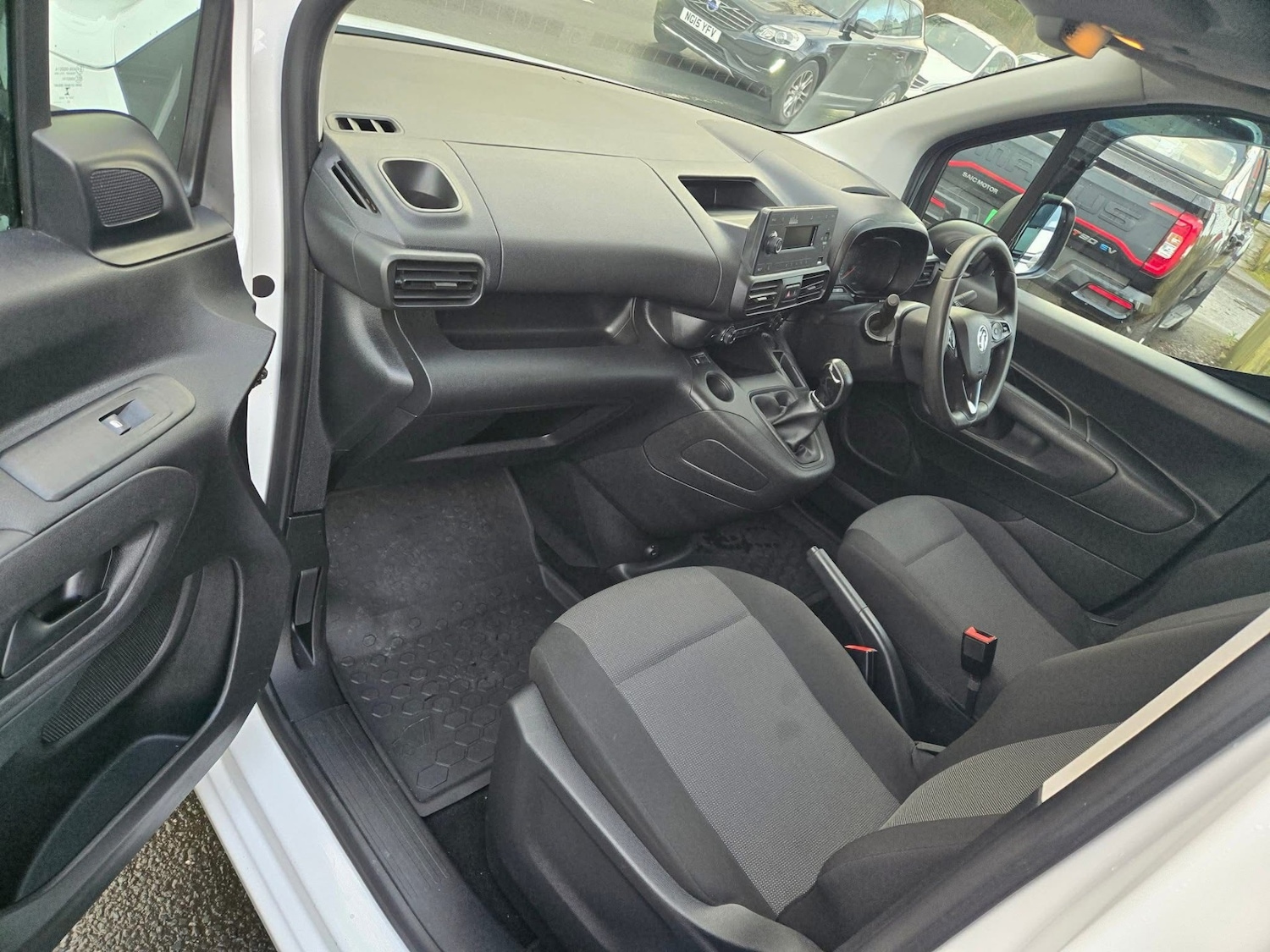Used Vauxhall Combo 2020 for sale - 76881625: Photo 6