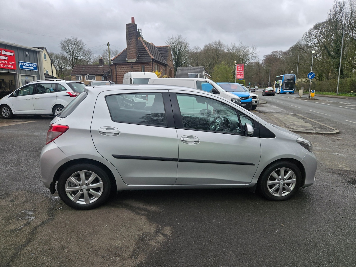 Used Toyota Yaris 2013 for sale - 78004691: Photo 11