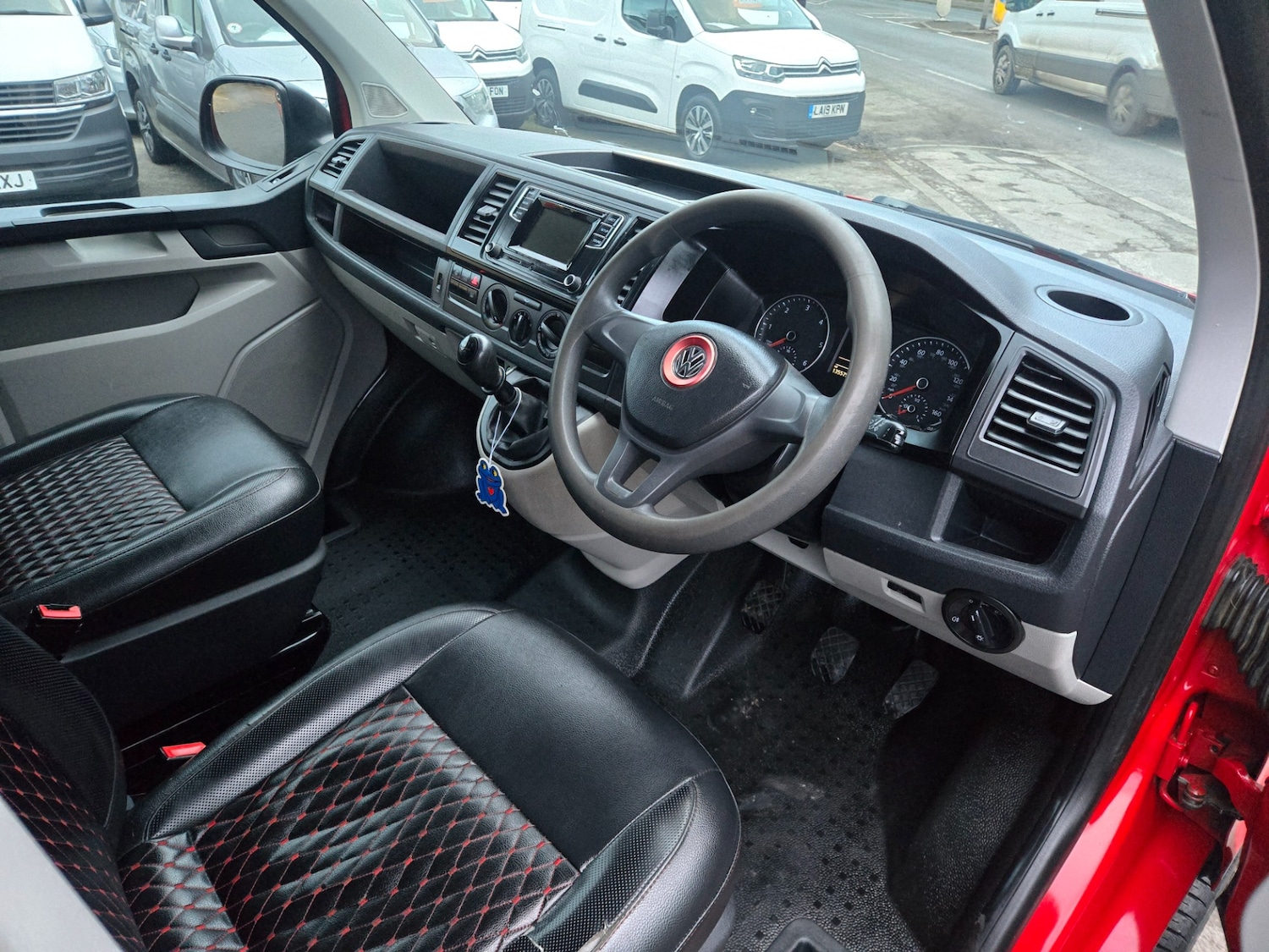 Used Volkswagen Transporter 2018 for sale - 77367262: Photo 13