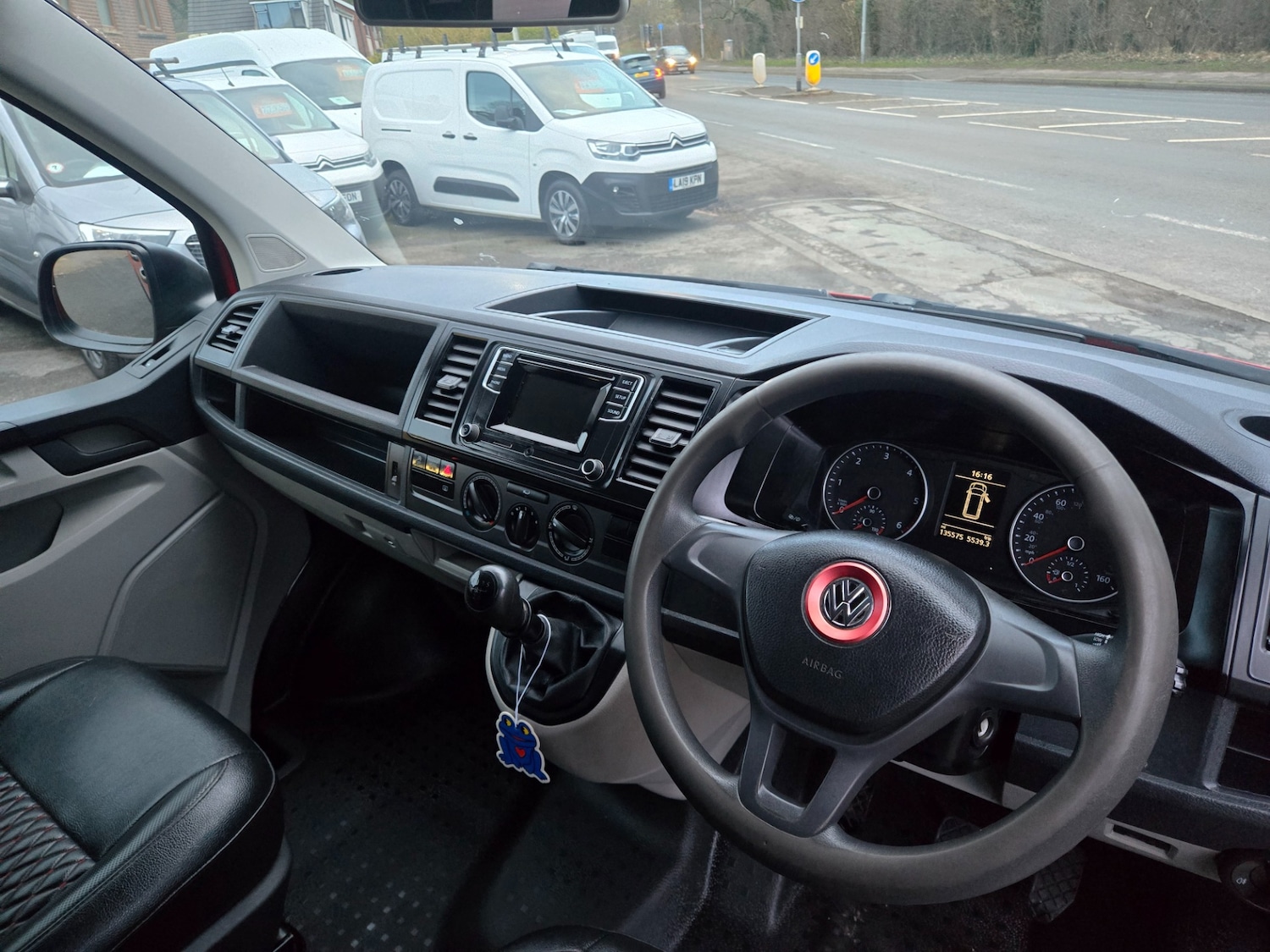 Used Volkswagen Transporter 2018 for sale - 77367262: Photo 15