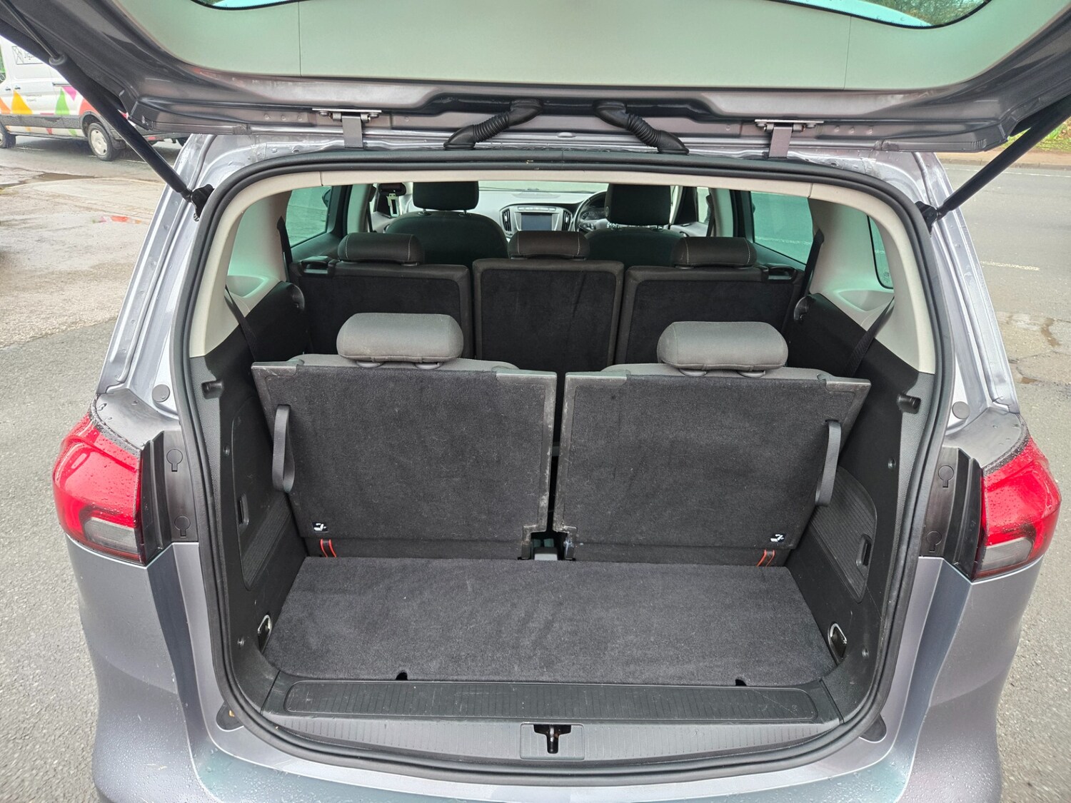 Used Vauxhall Zafira 2017 for sale - 77718336: Photo 8